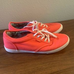 Coral Vans